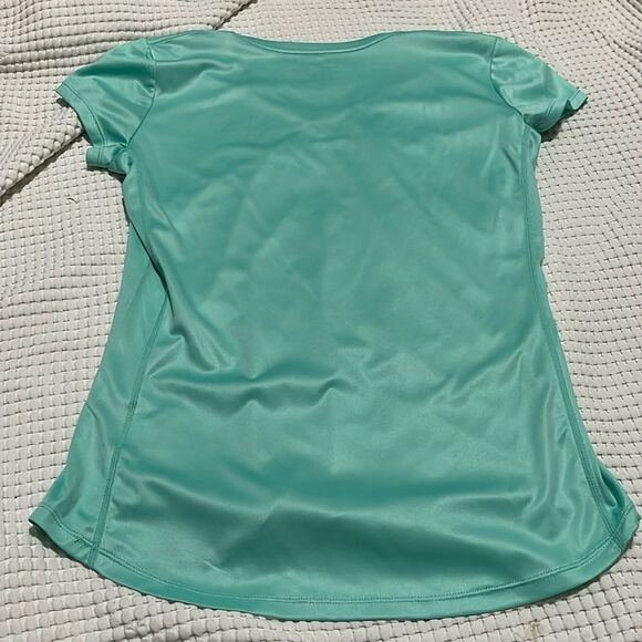 NWOT- Nike- M. Dri Fit Livestrong Top - Picture 2 of 6